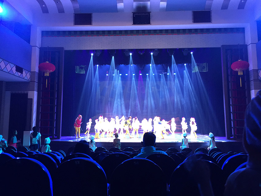 沙面小學(xué)兒童劇 - 小雞要飛